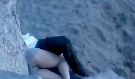 Tiga mabuk penyelidikan Pelajar-pelajar pelir puki bertiga