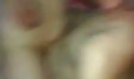Panas jalang dan melihat orang lain, kecurangan pada orang blue lucah muda.