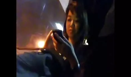 Si pirang adalah ditanam pada hitam besar penis. bohsia lawa