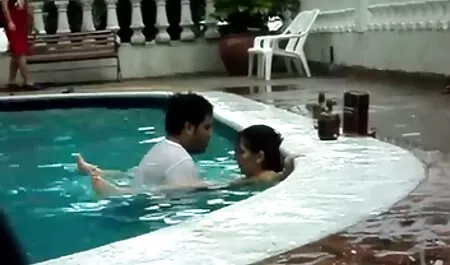 Pria gadis dan menempatkan mereka di ass. main jubor janda