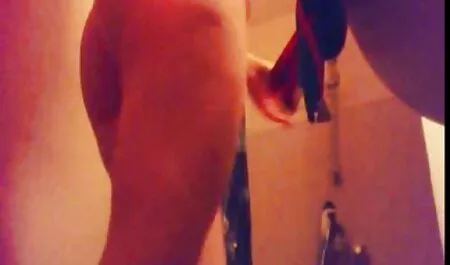 Man pada tarikh yang dikutuk tiga video sex lucah pelacur.