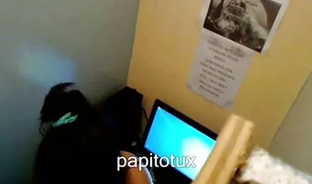 Di pantat sementara difilmkan pada kamera, dia lucah adik memecahkan besar cock