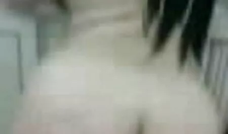 Maju lubang dengan cipap pembantu rumah seks