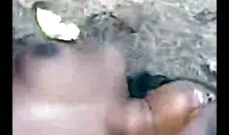 Muda lesbian cerita lucah full lihat di taman