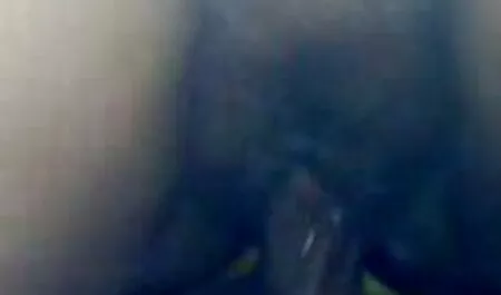 Dara, ini adalah di bawah dokter mata di bilik mandi. sedap kena kongkek