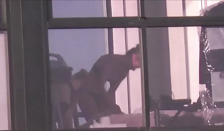 Menawan cawangan pelatih untuk menipu video lucah mp4