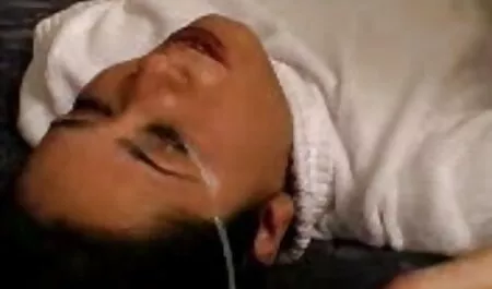Berambut perang dengan seks tonggeng pantat berbulu