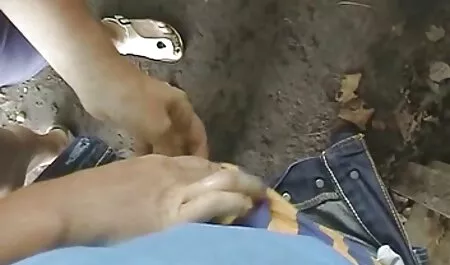 Nenek kartun lucah dengan pantat